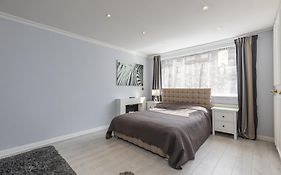 Gorgeous 4 Bedrooms Apartment Near Hyde Park And Oxford St